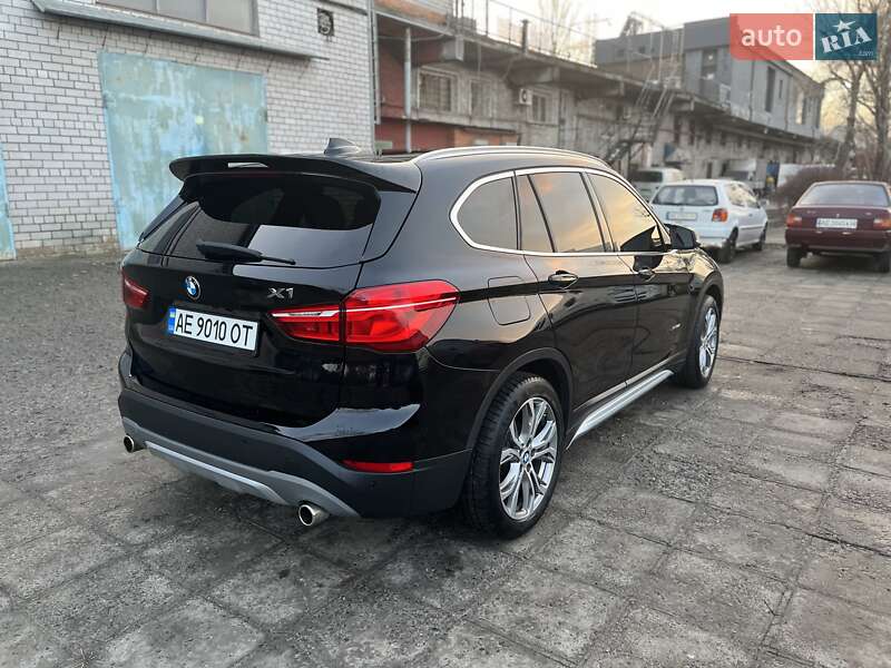 Внедорожник / Кроссовер BMW X1 2015 в Чумаках