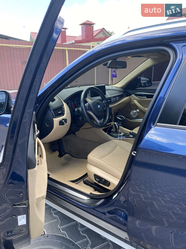 Позашляховик / Кросовер BMW X1 2015 в Одесі