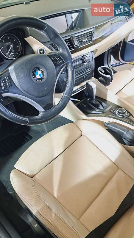 Внедорожник / Кроссовер BMW X1 2010 в Львове
