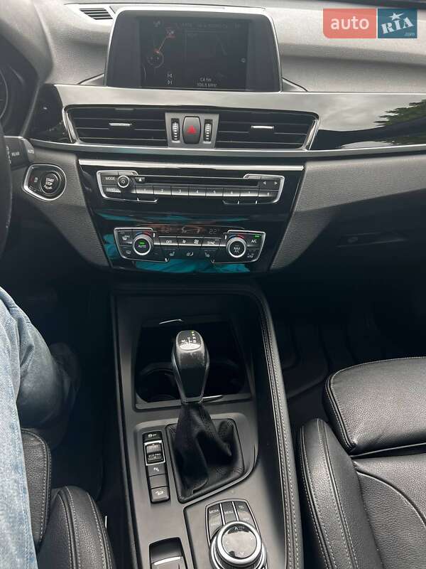 Позашляховик / Кросовер BMW X1 2017 в Чернівцях