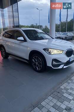 Внедорожник / Кроссовер BMW X1 2019 в Киеве