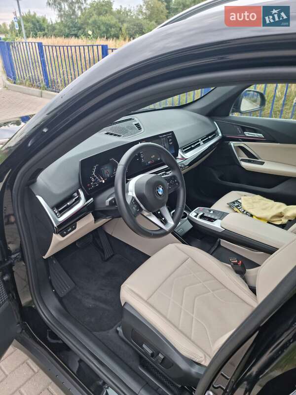 Внедорожник / Кроссовер BMW X1 2023 в Нововолынске