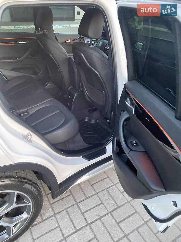 Внедорожник / Кроссовер BMW X1 2019 в Запорожье