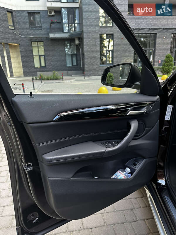 Позашляховик / Кросовер BMW X1 2021 в Броварах