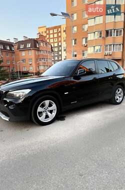 Внедорожник / Кроссовер BMW X1 2011 в Ирпене