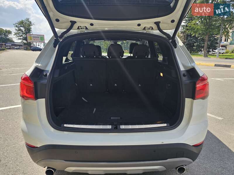 Внедорожник / Кроссовер BMW X1 2018 в Киеве