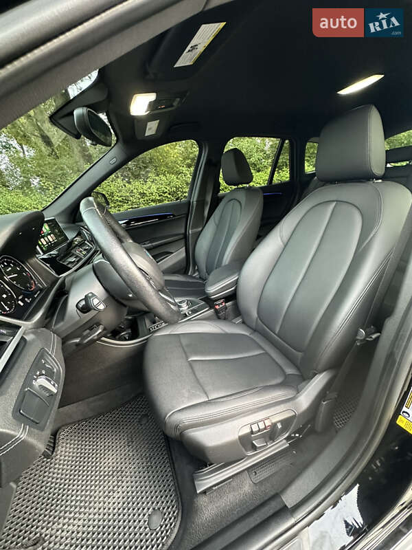 Внедорожник / Кроссовер BMW X1 2019 в Городке