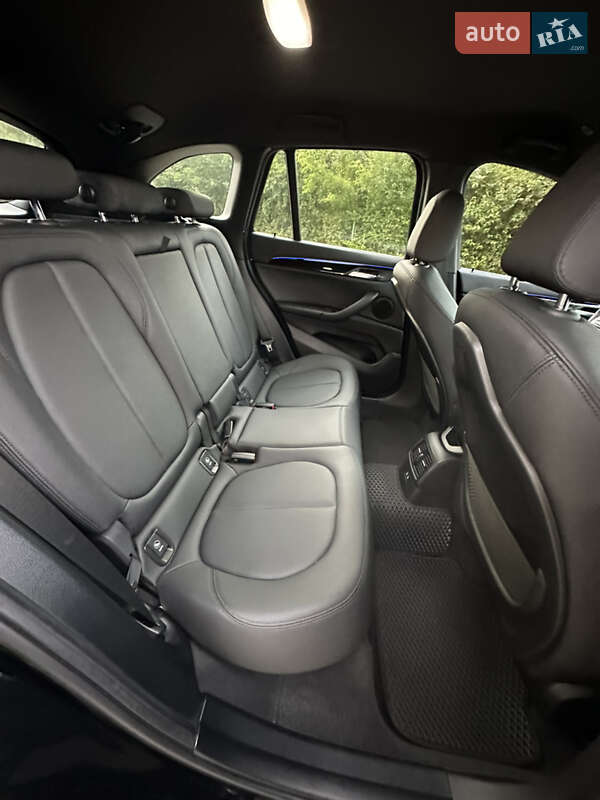 Внедорожник / Кроссовер BMW X1 2019 в Городке