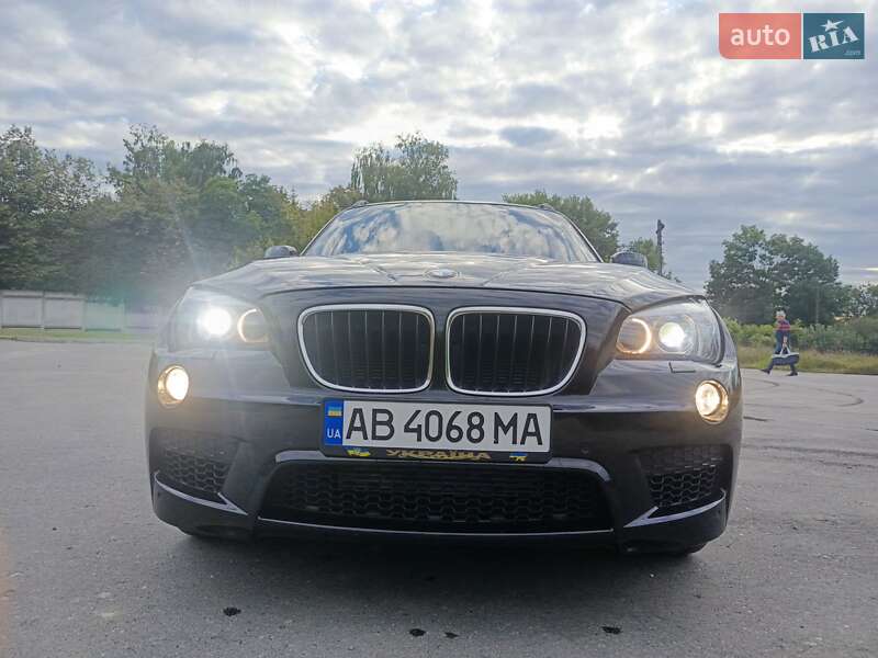 Внедорожник / Кроссовер BMW X1 2011 в Виннице