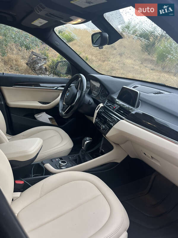 Внедорожник / Кроссовер BMW X1 2017 в Одессе фото 8 Внедорожник / Кроссовер BMW X1 2017 в Одессе