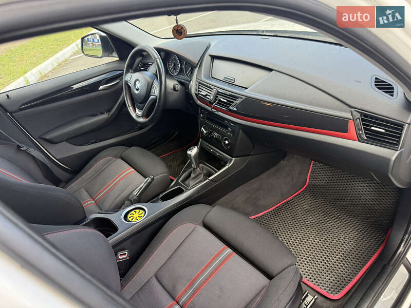 Позашляховик / Кросовер BMW X1 2014 в Києві