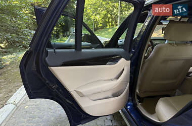 Внедорожник / Кроссовер BMW X1 2014 в 