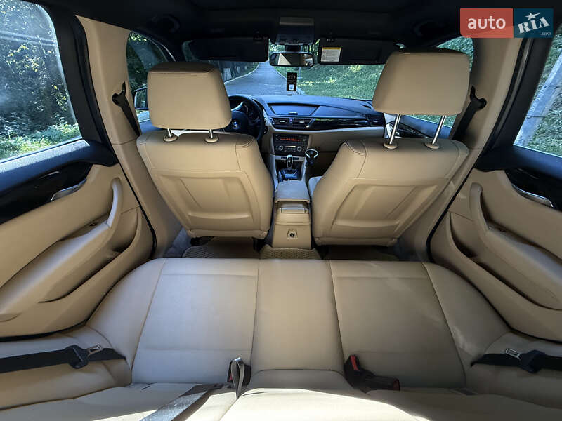 Позашляховик / Кросовер BMW X1 2014 в Чернівцях