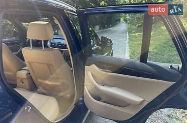 Внедорожник / Кроссовер BMW X1 2014 в 