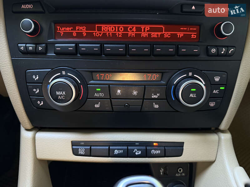 Позашляховик / Кросовер BMW X1 2014 в Чернівцях