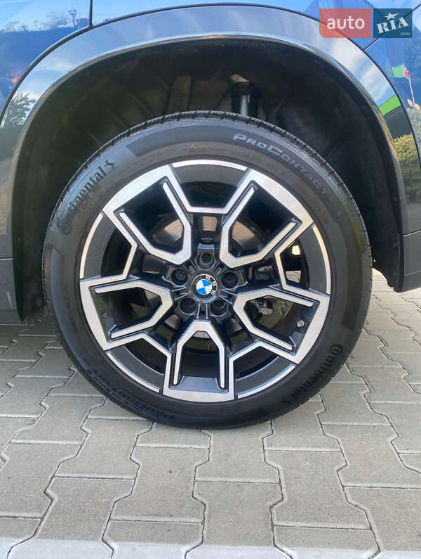 Внедорожник / Кроссовер BMW X1 2024 в Киеве