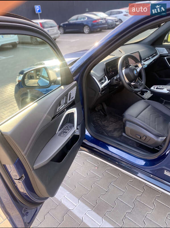 Внедорожник / Кроссовер BMW X1 2024 в Киеве