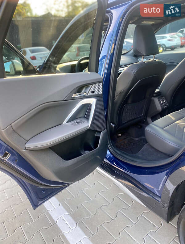 Внедорожник / Кроссовер BMW X1 2024 в Киеве