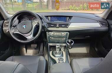 Внедорожник / Кроссовер BMW X1 2015 в 
