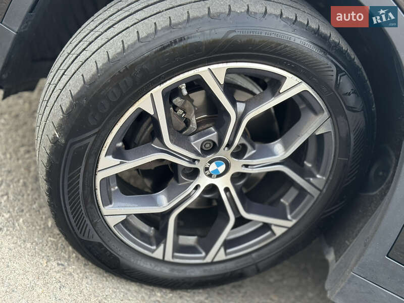 Внедорожник / Кроссовер BMW X1 2019 в Дрогобыче