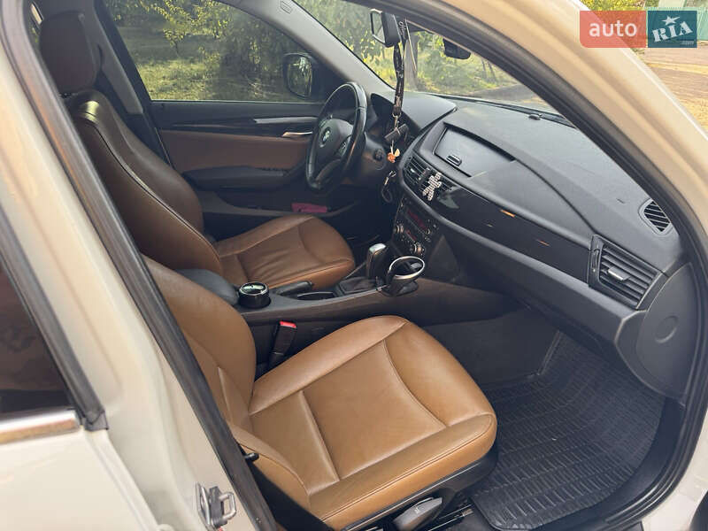 Позашляховик / Кросовер BMW X1 2012 в Олександрії