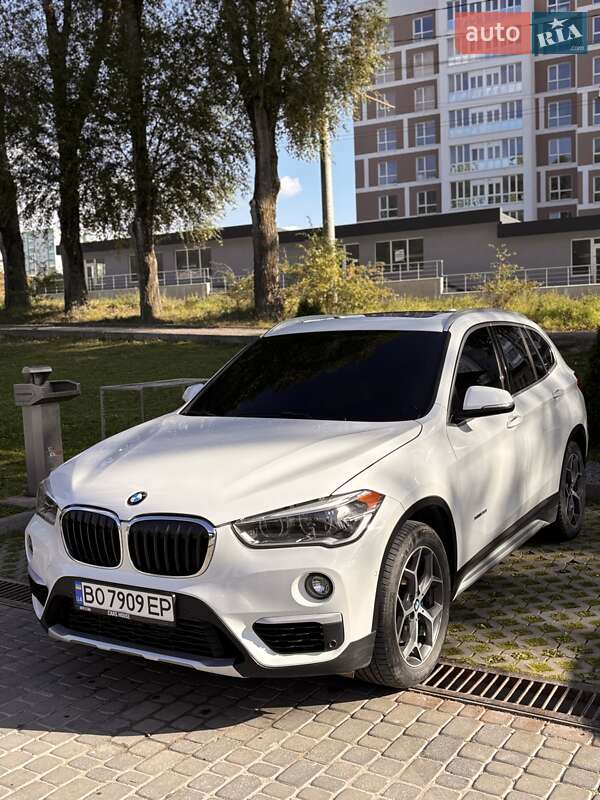 Позашляховик / Кросовер BMW X1 2016 в Тернополі