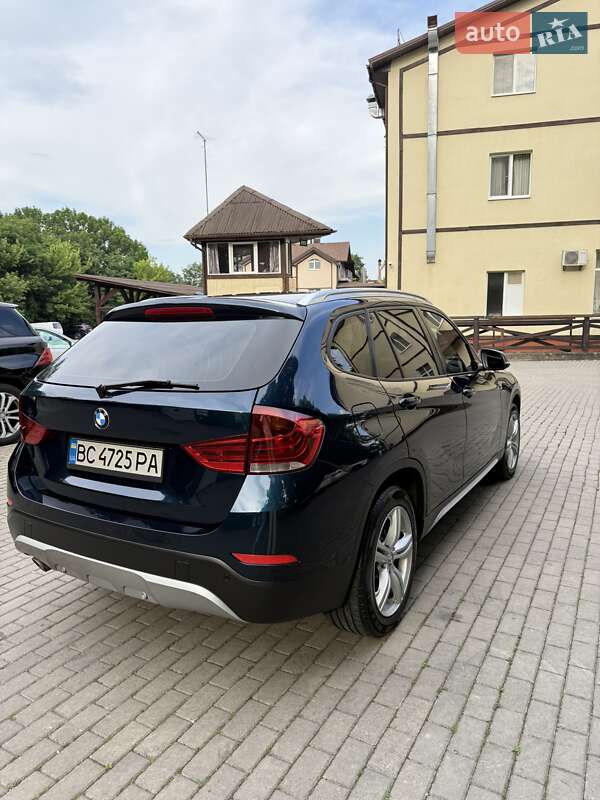 Позашляховик / Кросовер BMW X1 2012 в Чернівцях