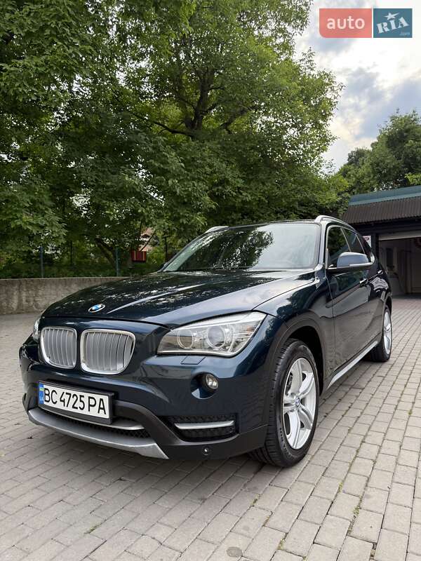 Позашляховик / Кросовер BMW X1 2012 в Чернівцях