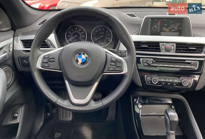 Позашляховик / Кросовер BMW X1 2016 в Києві