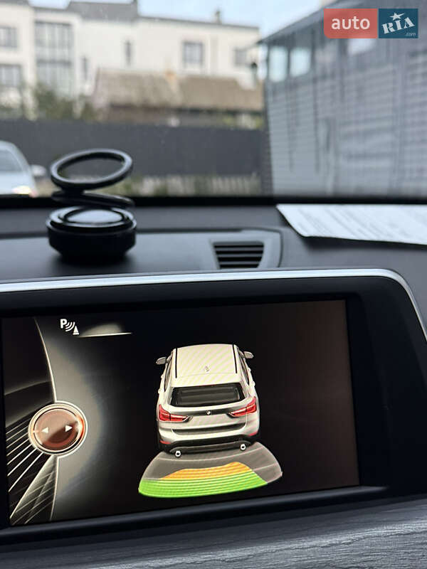 Внедорожник / Кроссовер BMW X1 2015 в Буче