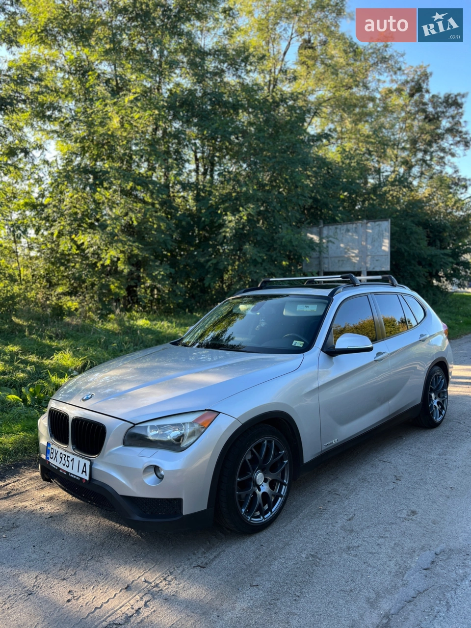 Пригнаний автомобіль з Америки (замінена дверь багажника)
В комплекті також зимня резина
Ходова обслужена повністю
Є люк
Сенсорний екран