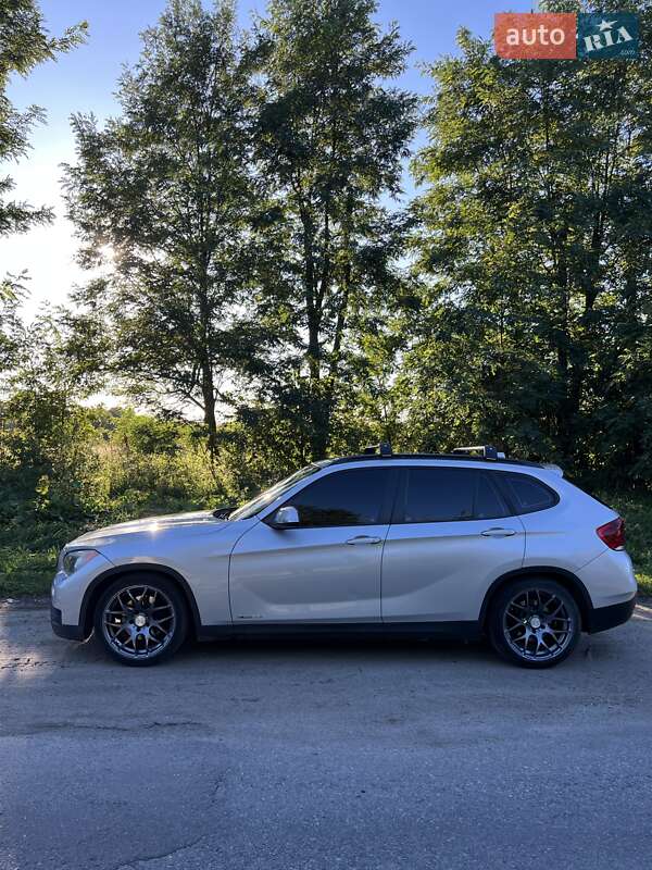 Позашляховик / Кросовер BMW X1 2013 в Полонному