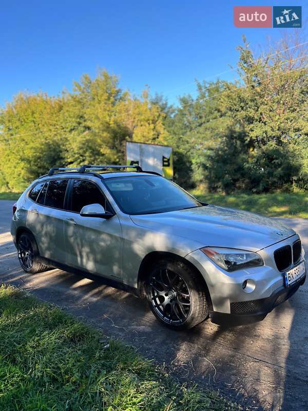 Позашляховик / Кросовер BMW X1 2013 в Полонному