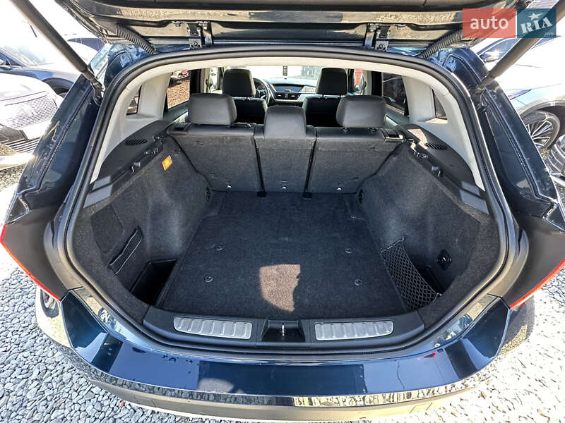 Позашляховик / Кросовер BMW X1 2015 в Івано-Франківську