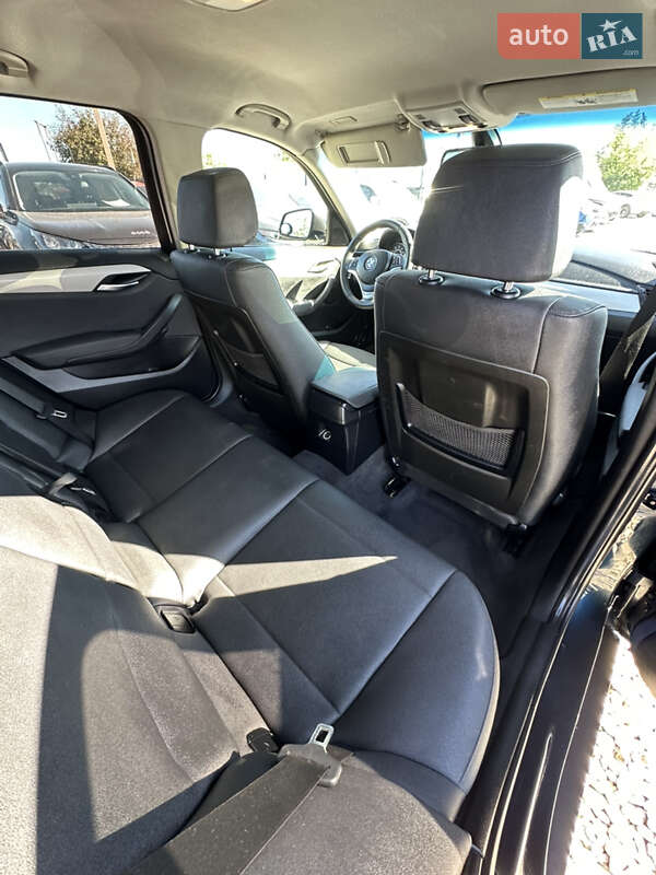 Позашляховик / Кросовер BMW X1 2015 в Івано-Франківську