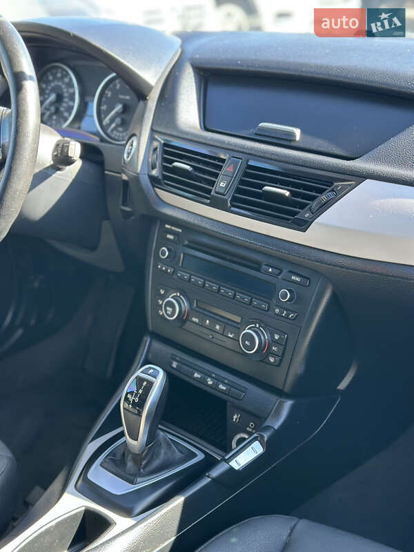 Позашляховик / Кросовер BMW X1 2015 в Івано-Франківську