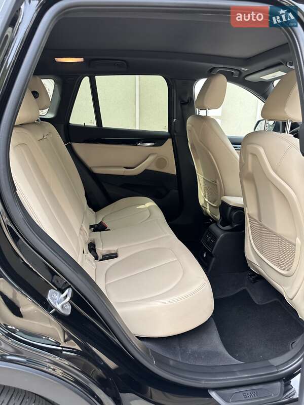 Внедорожник / Кроссовер BMW X1 2017 в Одессе фото 12 Внедорожник / Кроссовер BMW X1 2017 в Одессе