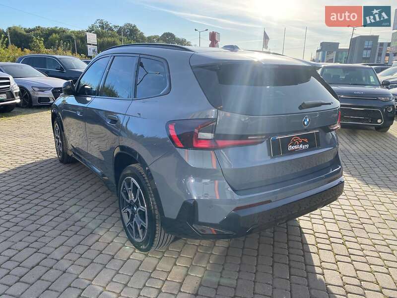 Внедорожник / Кроссовер BMW X1 2024 в Львове