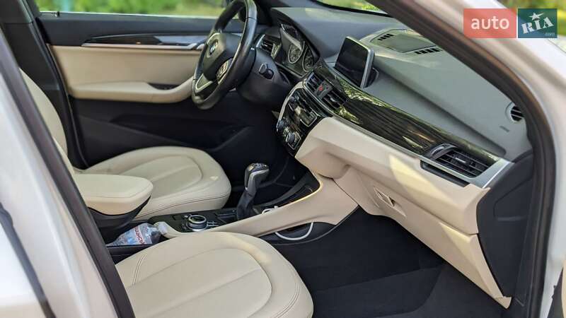Позашляховик / Кросовер BMW X1 2017 в Львові