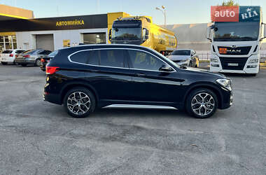 Внедорожник / Кроссовер BMW X1 2020 в 