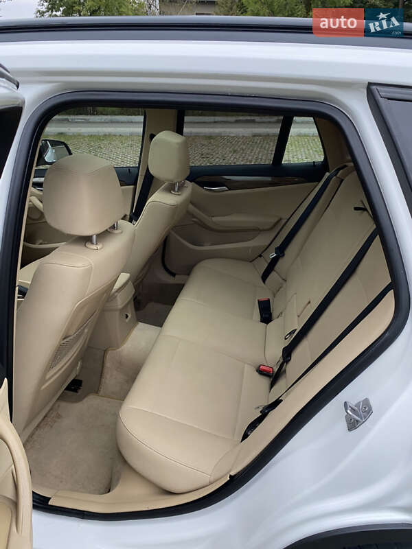 Внедорожник / Кроссовер BMW X1 2012 в Коломые