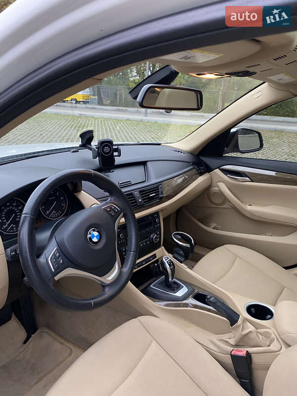 Внедорожник / Кроссовер BMW X1 2012 в Коломые