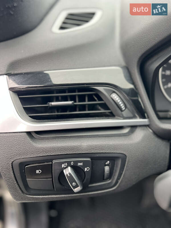 Внедорожник / Кроссовер BMW X1 2016 в Киеве