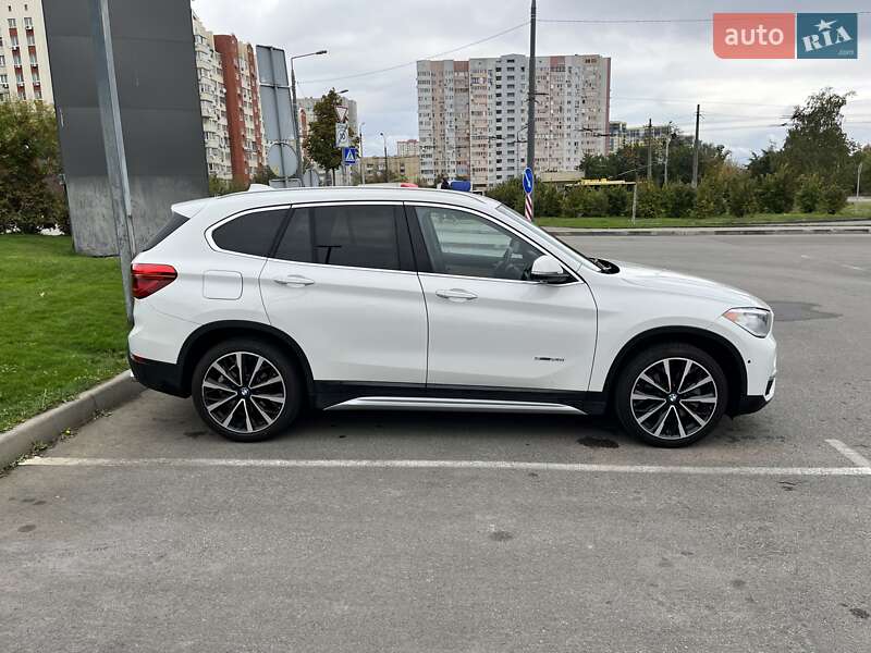 Позашляховик / Кросовер BMW X1 2018 в Києві