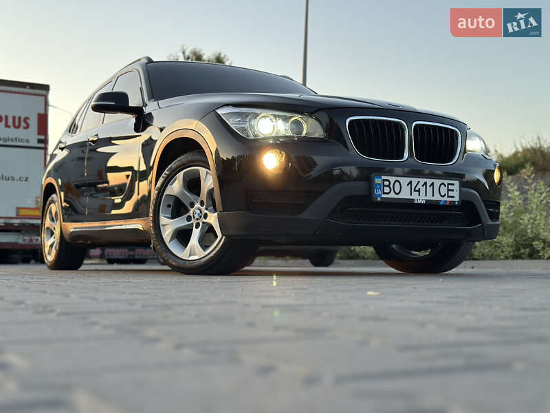 Внедорожник / Кроссовер BMW X1 2013 в Хмельницком