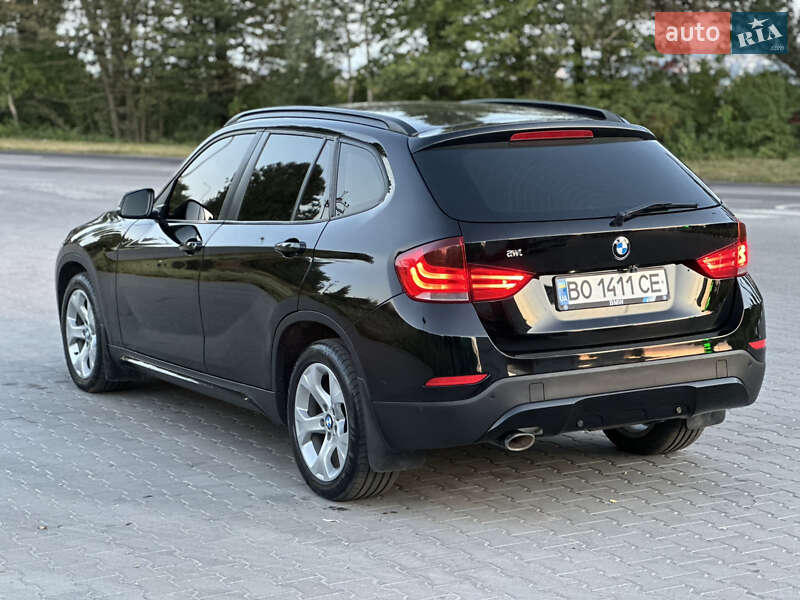 Внедорожник / Кроссовер BMW X1 2013 в Хмельницком