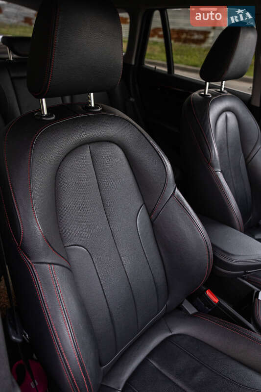 Внедорожник / Кроссовер BMW X1 2016 в Виннице