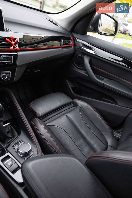 Внедорожник / Кроссовер BMW X1 2016 в Виннице