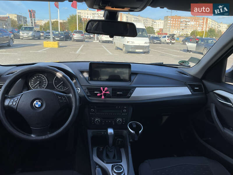 Позашляховик / Кросовер BMW X1 2011 в Чернівцях