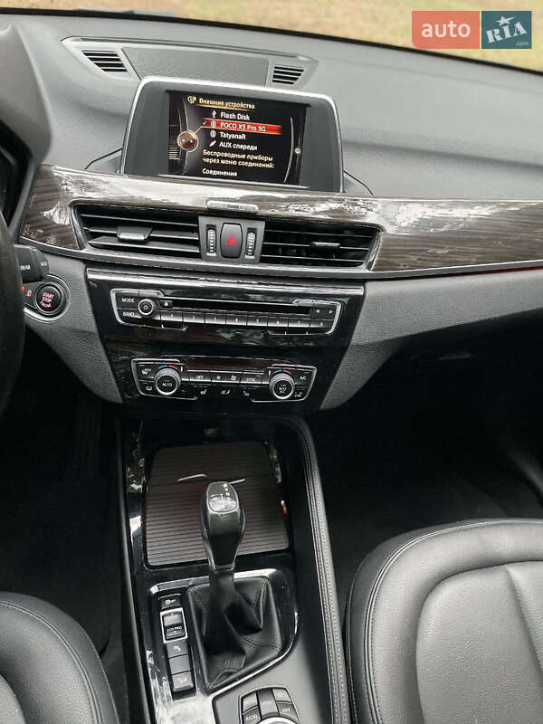 Внедорожник / Кроссовер BMW X1 2015 в Киеве